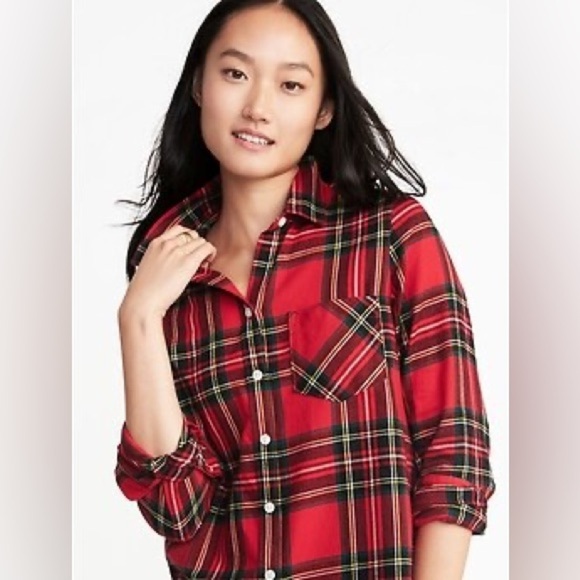Old Navy Tops - 𝅺Like New Plaid Button Down Old Navy​​​​​​​​​​​​​​​